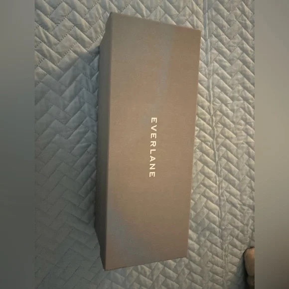 Everlane The Day Glove Italian Leather Flats SZ 8 NEW IN BOX - Tan color - Picture 6 of 6